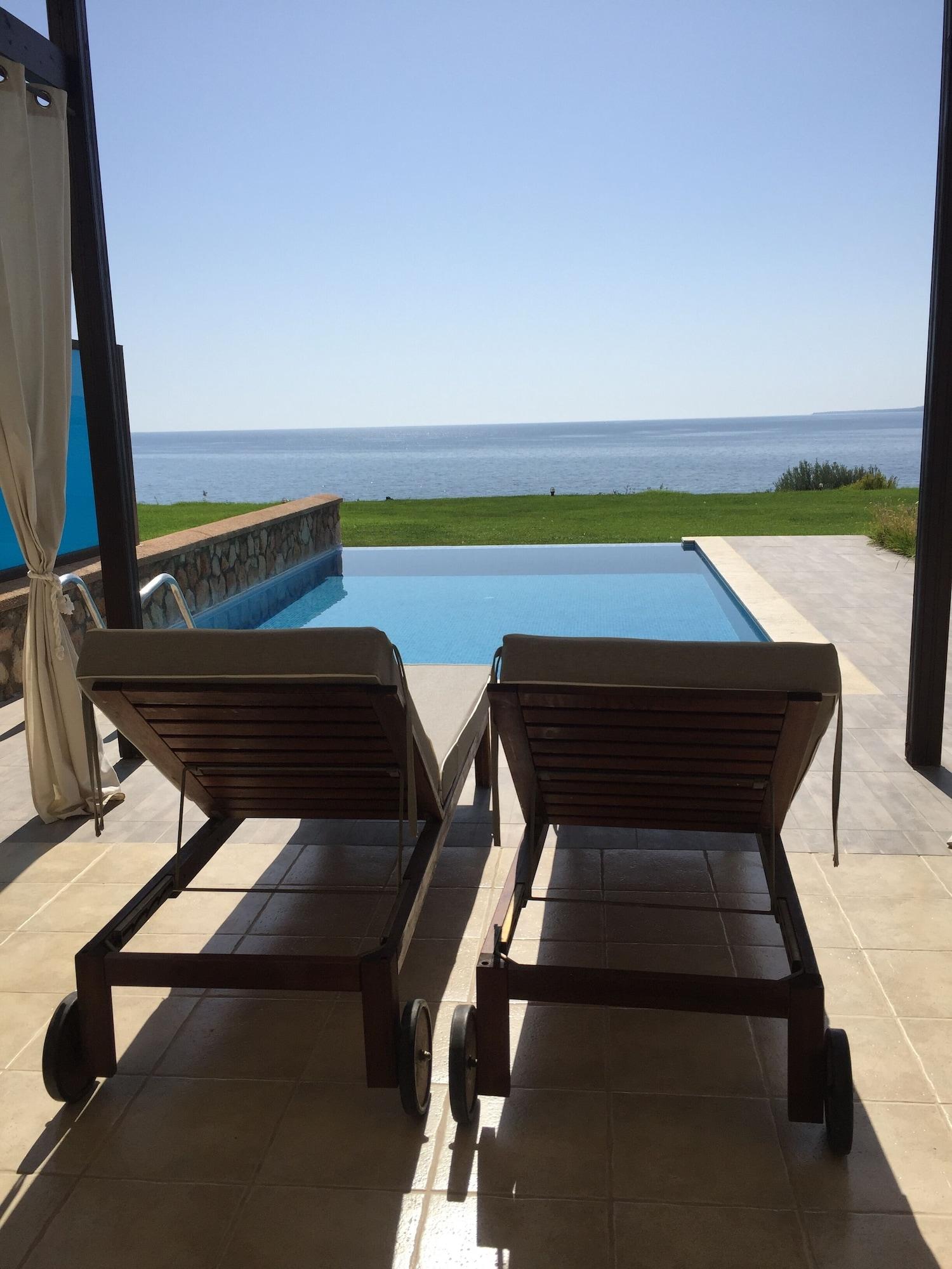 Al Mare Villas Киотари Екстериор снимка