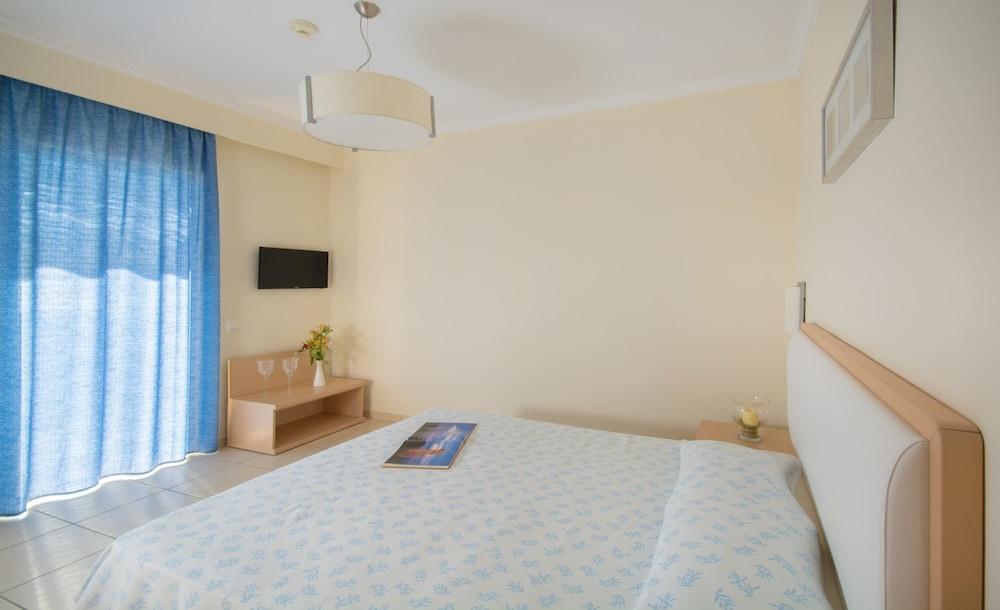 Al Mare Villas Киотари Екстериор снимка