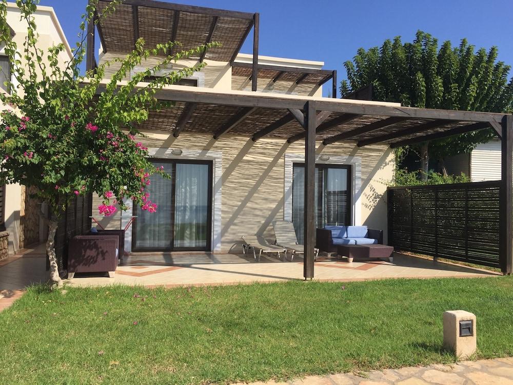 Al Mare Villas Киотари Екстериор снимка