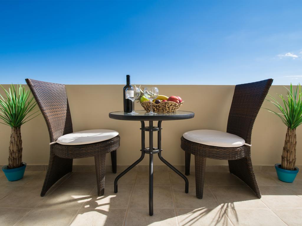 Al Mare Villas Киотари Екстериор снимка