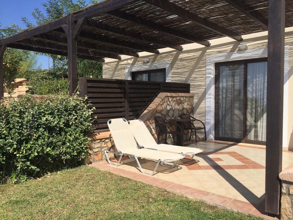 Al Mare Villas Киотари Екстериор снимка